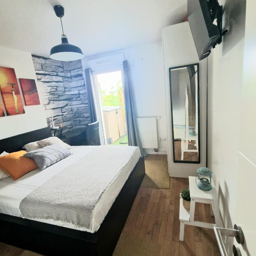 Modern And Confortable Apartment Close To Paris Bois-Colombes Luaran gambar